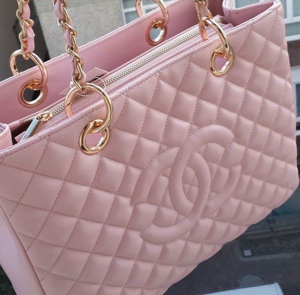 Catchy and attractive ‘Pink Bags’ can
help you to look more spicy