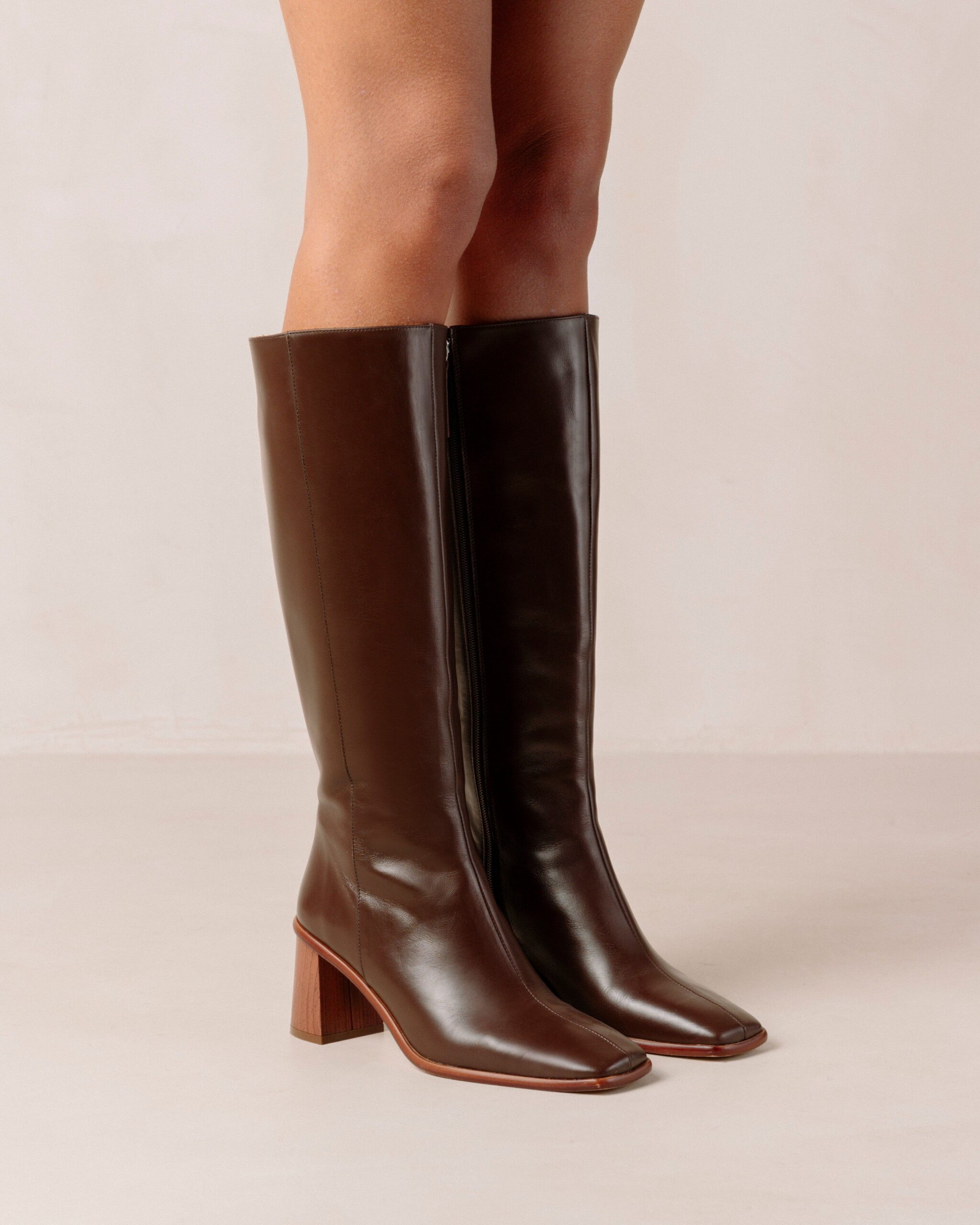 Finding the Perfect Pair: A Guide to
Brown Riding Boots