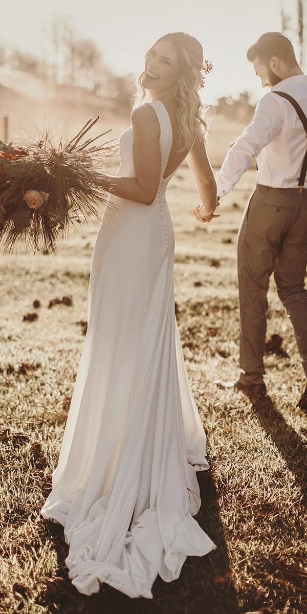 RUSTIC COUNTRY WEDDING DRESSES