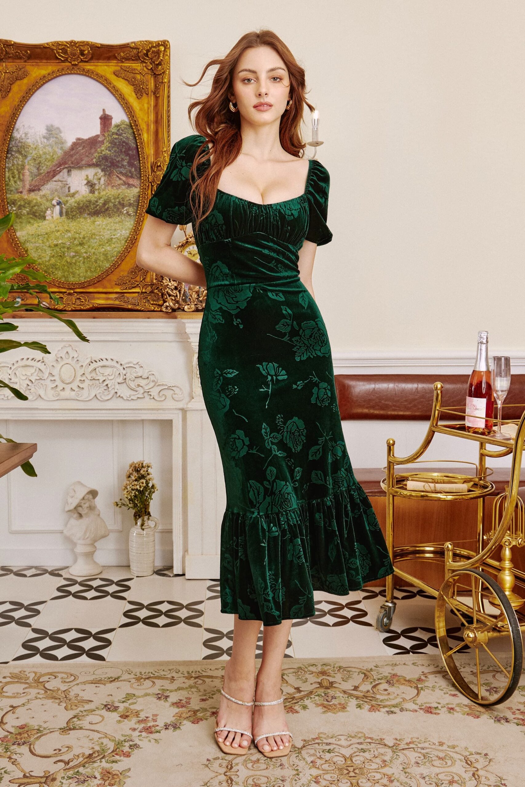 Velvet Dresses: Perfect for Evening
Parties