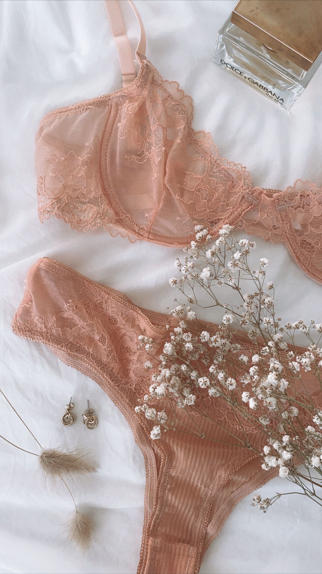 Comfortable and stylish lace lingerie