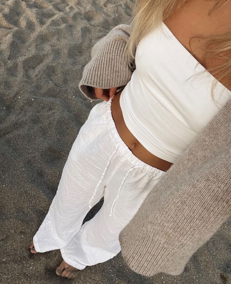 The Perfect White Tops to Elevate Your
Wardrobe