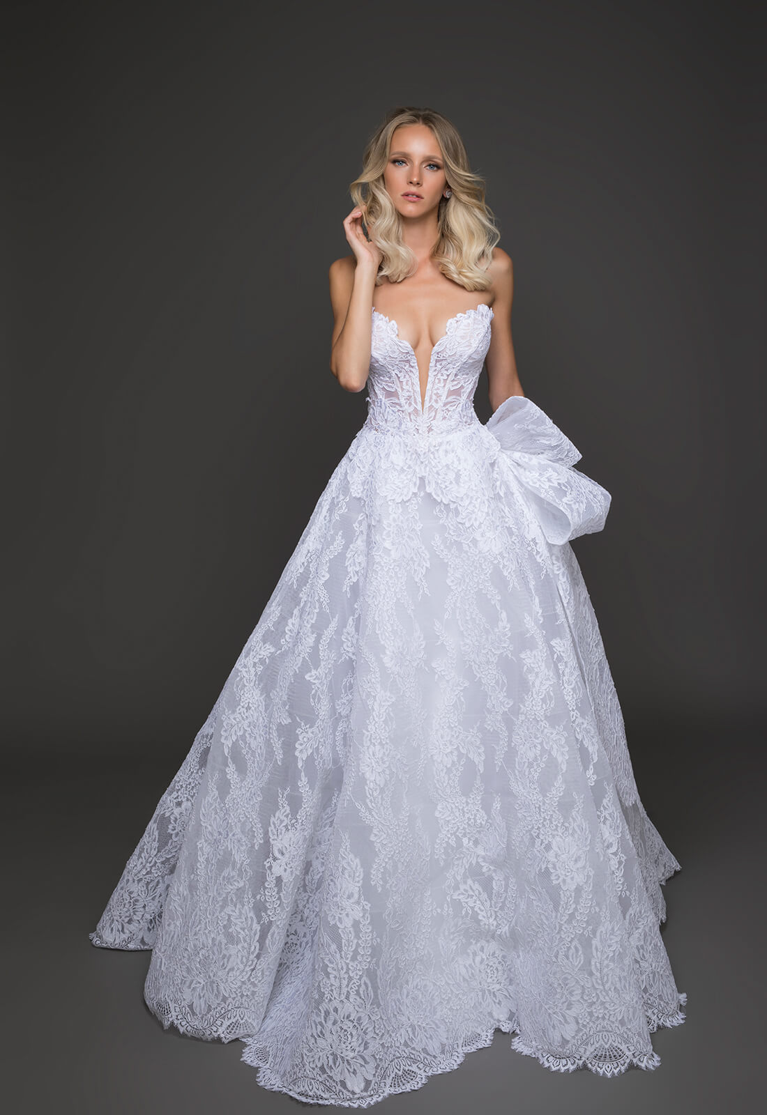 Pnina Tornai Wedding Dresses For Ladies For Their Wedding Night Thefashiontamer