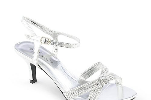 Silver dress shoes- a girl’s best friend – thefashiontamer.com
