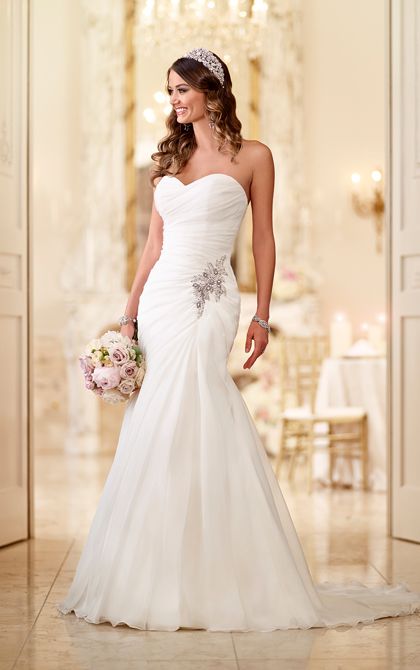 strapless wedding dresses soft organza fit-and-flare strapless wedding gown with a figure-flattering  bodice qmycyln