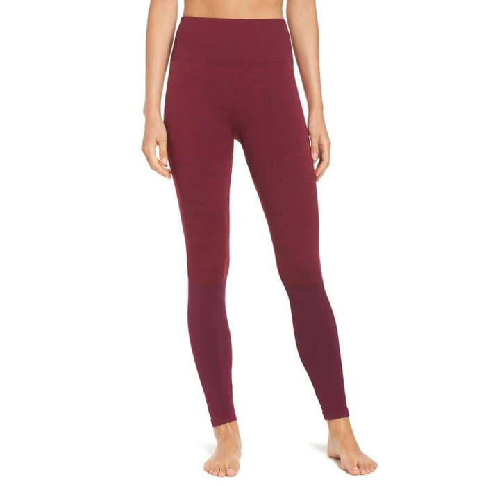 Understanding the importance and need of yoga wear – thefashiontamer.com