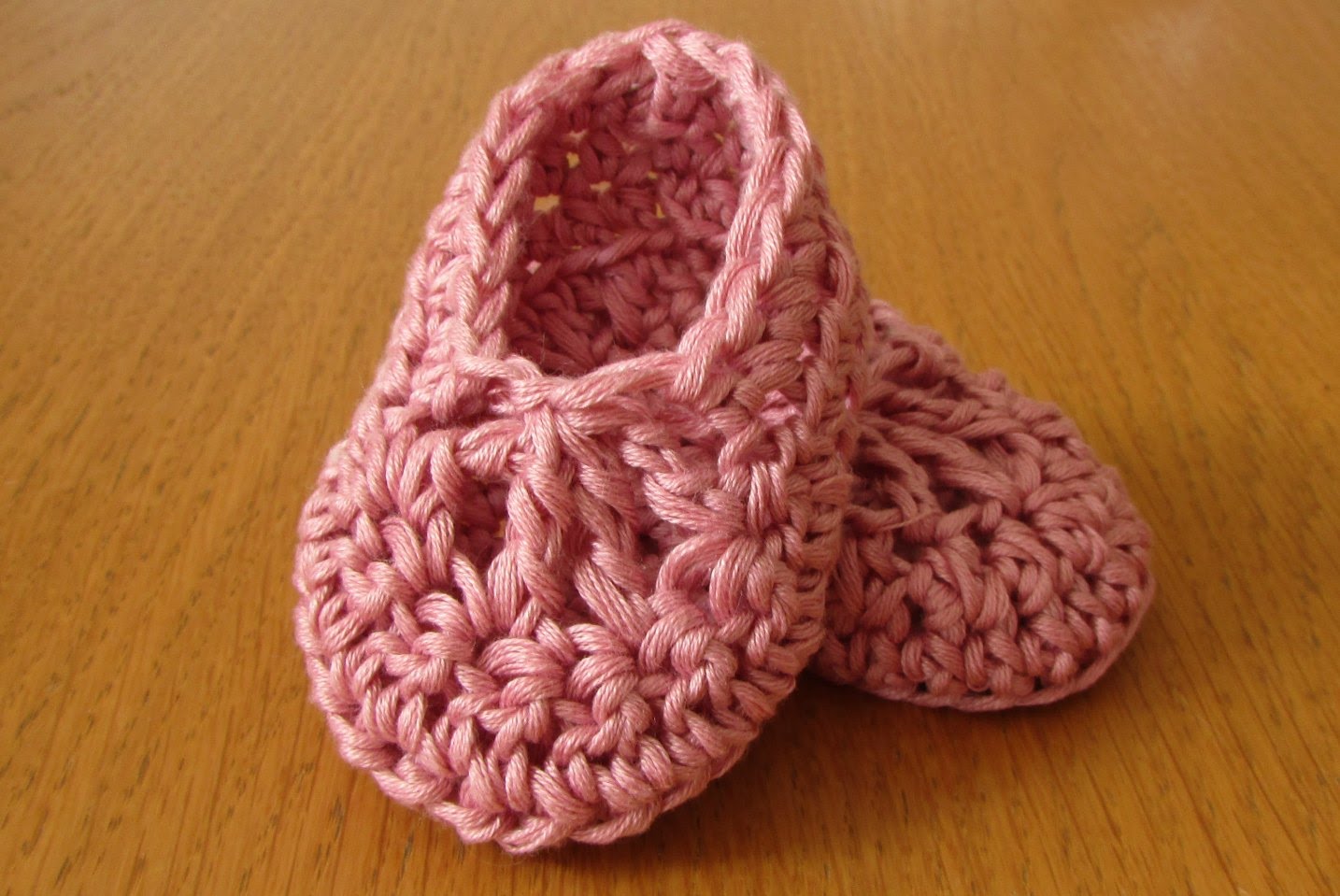 crochet baby shoes easy crochet baby ballet slippers - dainty crochet baby booties / shoes - avvoaea