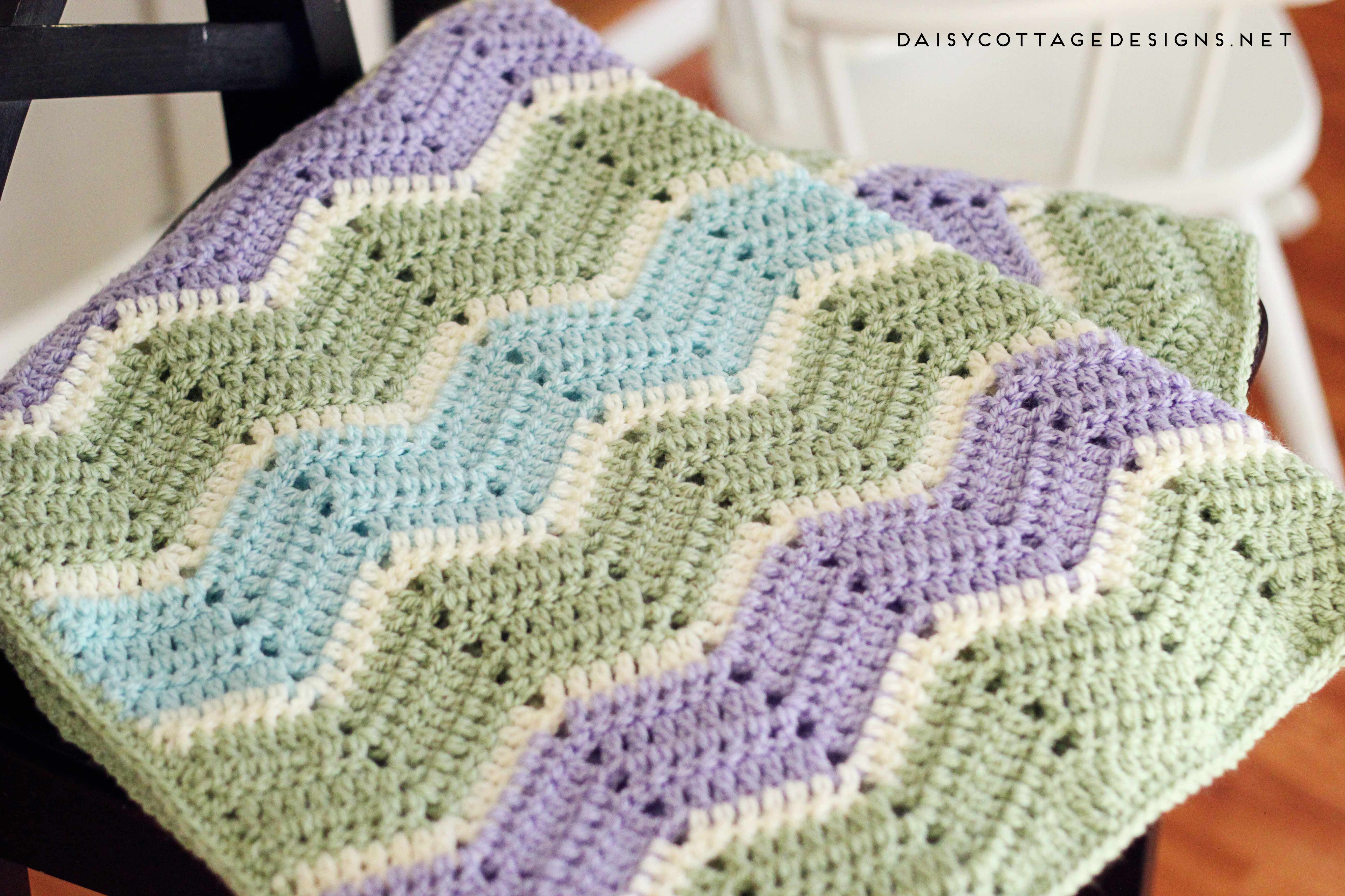 crochet designs use this chevron blanket crochet pattern from daisy cottage designs to  create siyllxc