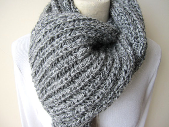 knitted scarves like this item? ijmbmwn