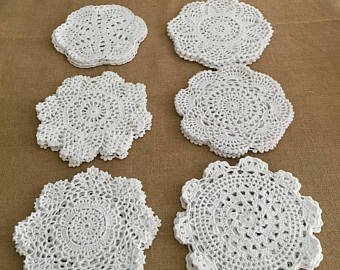 lot of 12 pcs ~ country living style hand crochet doilies round, vintage imtshmg