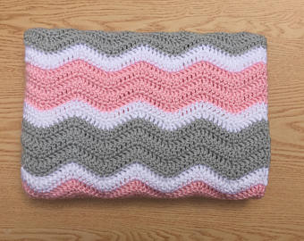 pink, gray and white chevron baby blanket/ crochet baby blanket/ baby girl kldqtcn