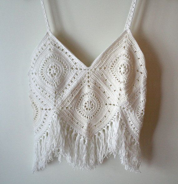 womens crochet top with fringes. size: medium (but with instructions for  bigger ypdqome
