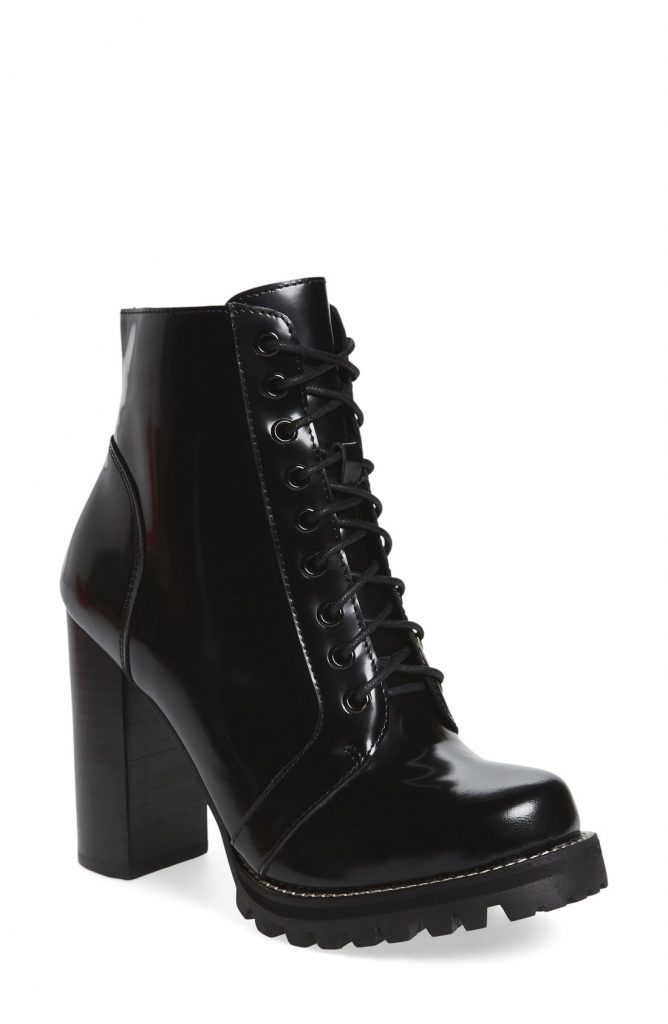 Wear combat boots with various outfits to look trendy – thefashiontamer.com