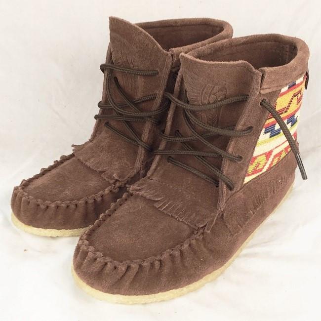 Women's Chocolate Suede Mohican w Native Indian Tapestry Moccasin