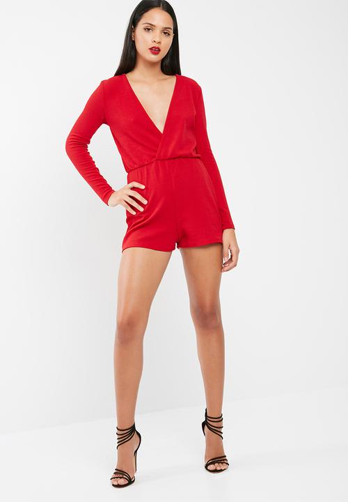 Crepe wrap playsuit - red Missguided Jumpsuits & Playsuits