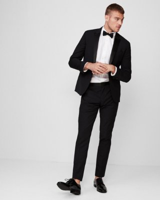Perfect dressings express your
personality: tuxedos for men