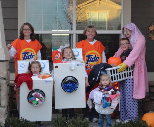 40 of the Best Family Costumes Ideas for Halloween | Family .
