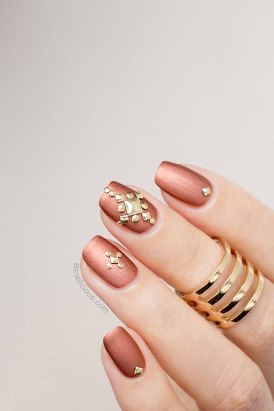 93 Extremely Bold and Ultra Chic Metallic Nails That Are Sure to .