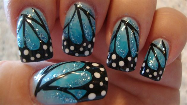 15 Beautiful Butterfly Nail Art - SheIdeas | Butterfly nail art .