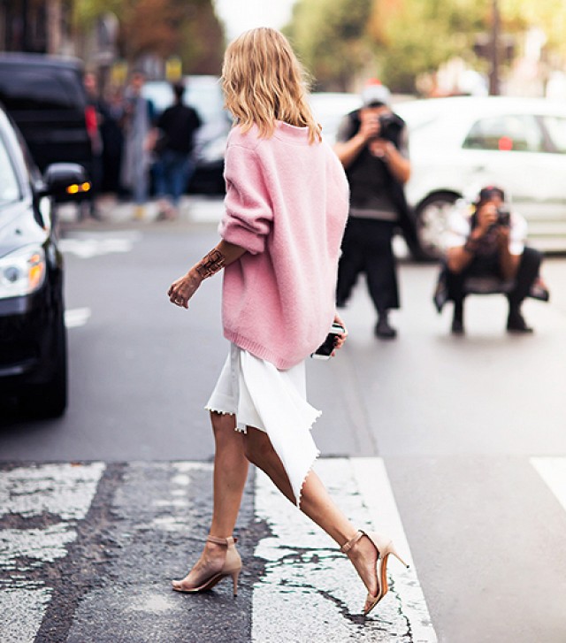 Must Have: Pink Cashmere Sweater - The Heart's Delig