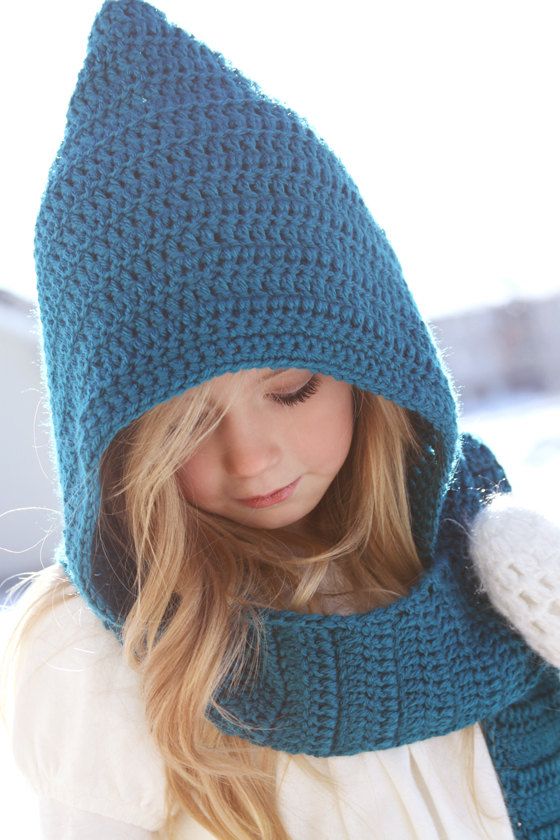 The absolutely cutest winter hat/ scarf combo I've ever seen! We .