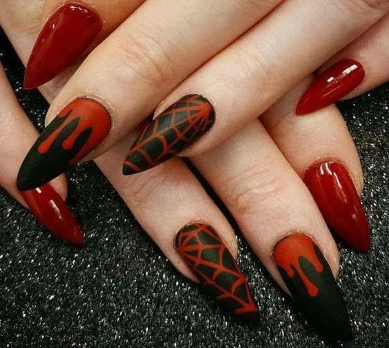 50+ Cutesy Holiday Nails to Bring Out the Oomph in You | Goth .