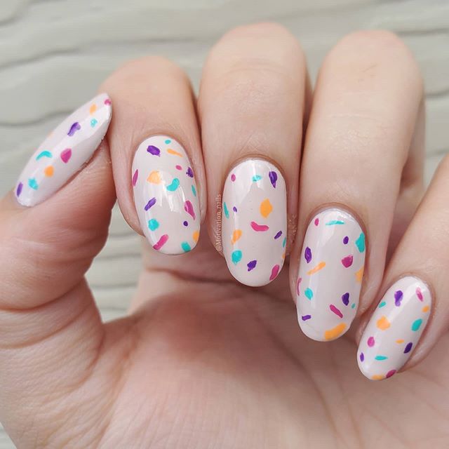50 Easy Salon-like DIY Nail Art at Home for Your Manicu