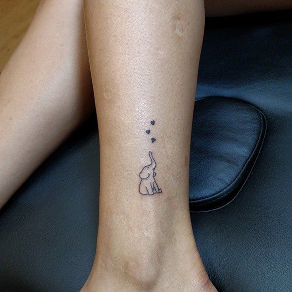 30 Adorable Tiny Elephant Tattoo | Elephant tattoo small, Tiny .
