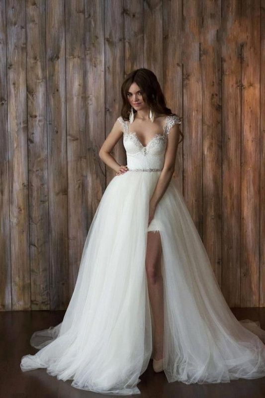 2020 Detachable Short Wedding Dresses with Long Overskirt Backless .