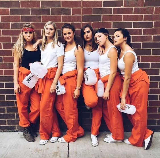 10 Funny and Scary Group Halloween Costumes Ideas for Girls and .