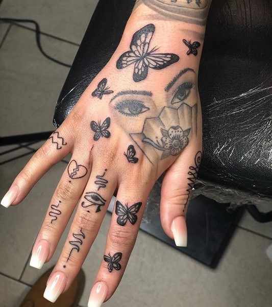 52+ Pretty Small Finger Tattoo Ideas For Women | Hand tattoos for .