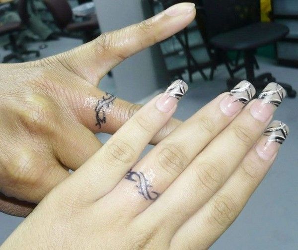 48 Sweet Wedding Ring Tattoos | Ring tattoo designs, Ring finger .