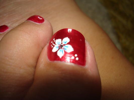 Toe Nail Art | Flower toe nails, Toenail art designs, Toe nail .