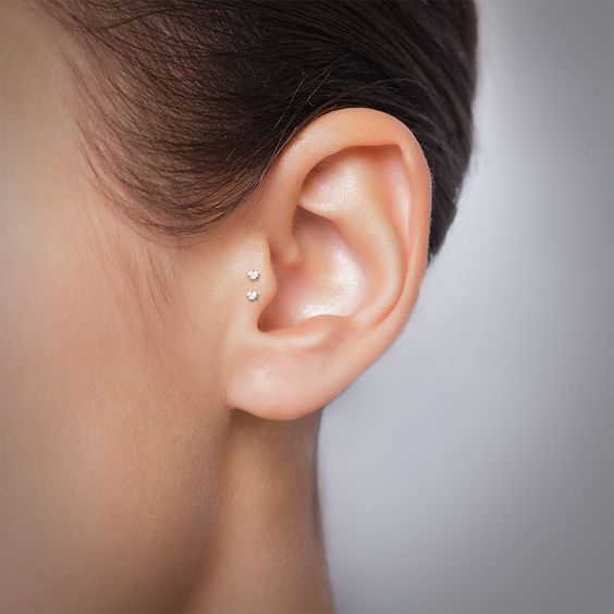15 Trendy Tragus Piercing Ideas To Try - Styleohol