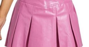 Exploring the Chic Versatility of Floerns’ PU Leather Mini Skirt