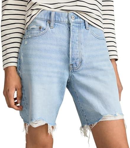 Explore trendy women's shorts⁣ for every summer occasion!