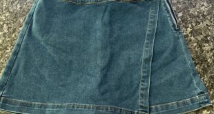 Entro Denim Skort In Size Large | Color: Blue | Size: L