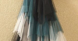 Fashion Contrast Color High Waist Pleated Maxi Skirt - blue green black / One Size