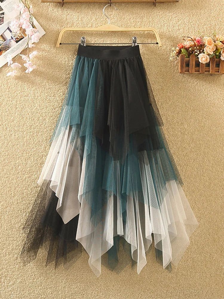 Add Elegance and Style with the Fashion Contrast Color High Waist Pleated Maxi Skirt