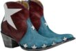 Versatile women’s cowboy boots: perfect with skirts or pants!