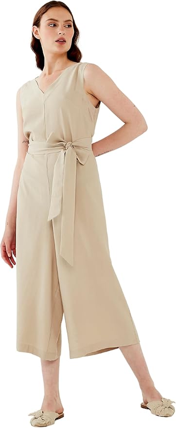 Embracing Summer: Our Take on the R4 Galata Jumpsuit