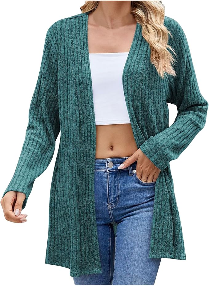 Explore Stylish Women’s Clothing: Sweaters & Cardigans Galore!