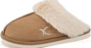 Cozy Women’s Fuzzy Slippers: Comfort & Style Combined