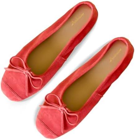 Chic and Comfortable: Must-Have Women's Flat Shoes