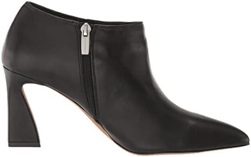 Step into Style: Our Review of Vince Camuto's Temindal Boot