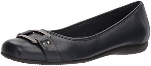 Explore Stylish and Comfortable Women's Flat Shoes Collection