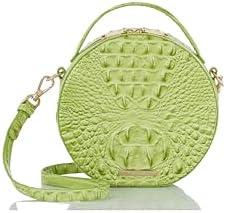 Explore Trendy Women's Bags: Style, Function & Elegance!