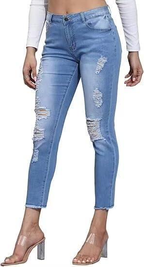 Explore Stylish Women's Jeans: Comfort Meets Trend!