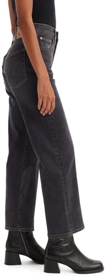 Why We're Loving Levi's Ribcage High-Rise ‌Straight ankle Jeans