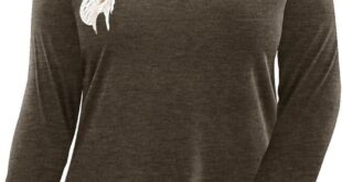 Finding the Perfect Fit: Our Take on This Plus Size V-Neck Tee